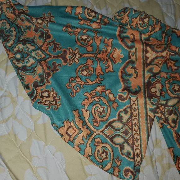 Judith March off the shoulder blouse - Picture 3 of 4